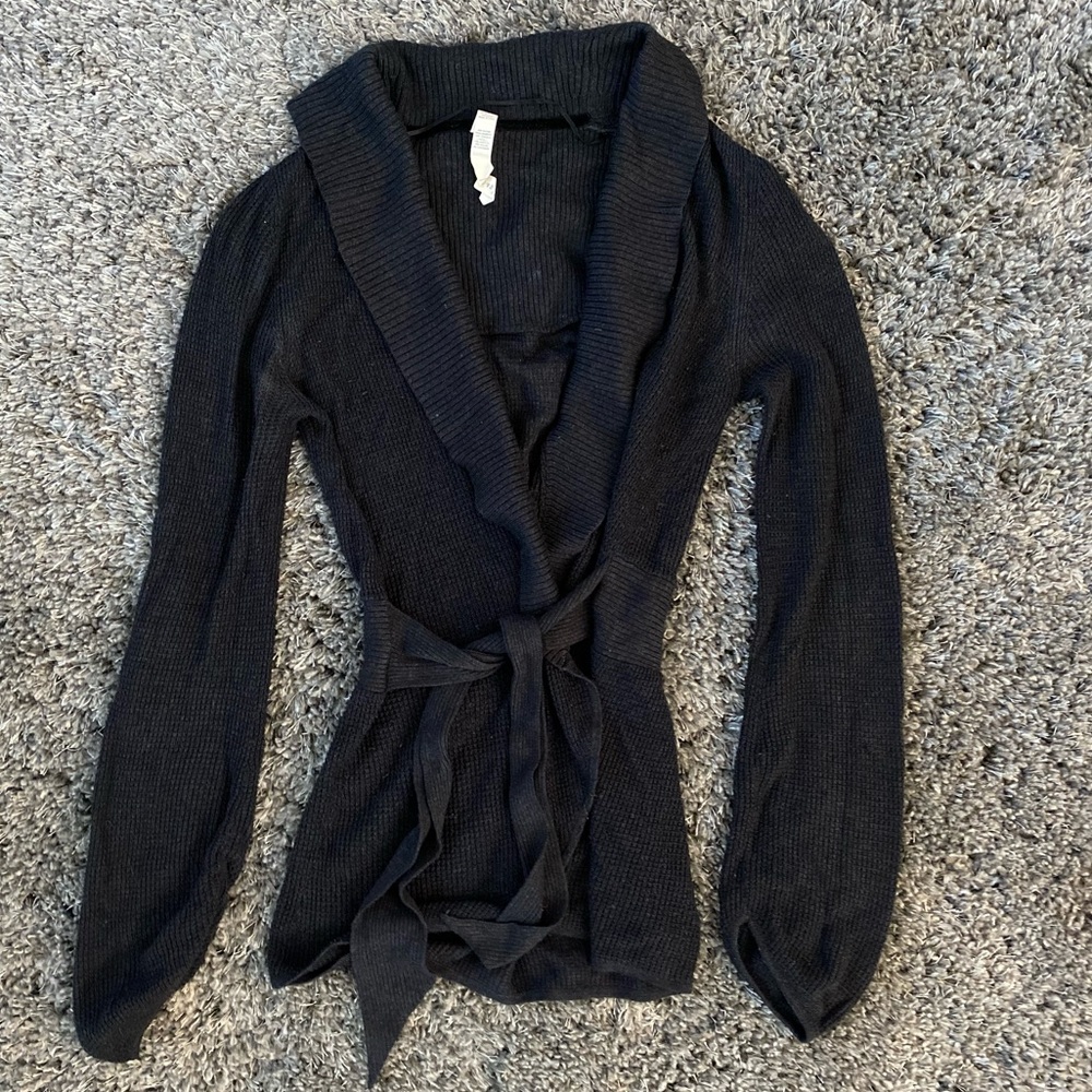 Lululemon front tie sweater